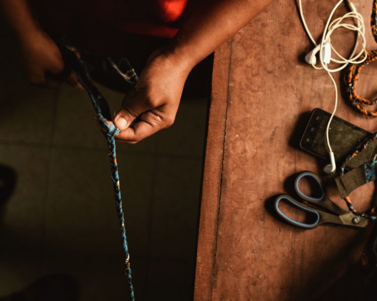 ImaniXchange hands artisan weaving